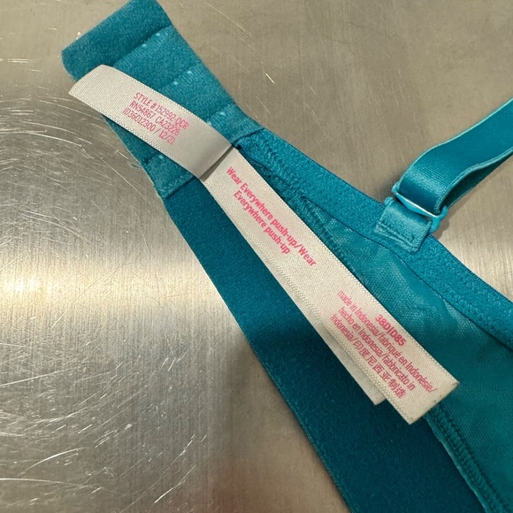 Set of two Pink by Victoria Secret Wear Everywhere Push-up Bras - Picture 5 of 16